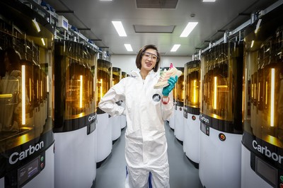 與阿迪達斯一同前往4D打印工廠,見證4D技術(shù)的無限可能性